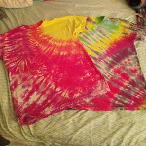 2 tie dye tees!